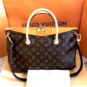 W / RECEIPT 🌼🌼 LIKE NEW 🌼🌼 Louis Vuitton Pallas MM